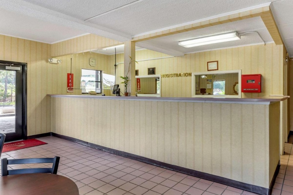 Econo Lodge Inn & Suites Lugoff Image 23